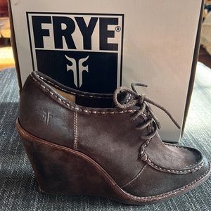 Frye Caroline Lace Up Wedge